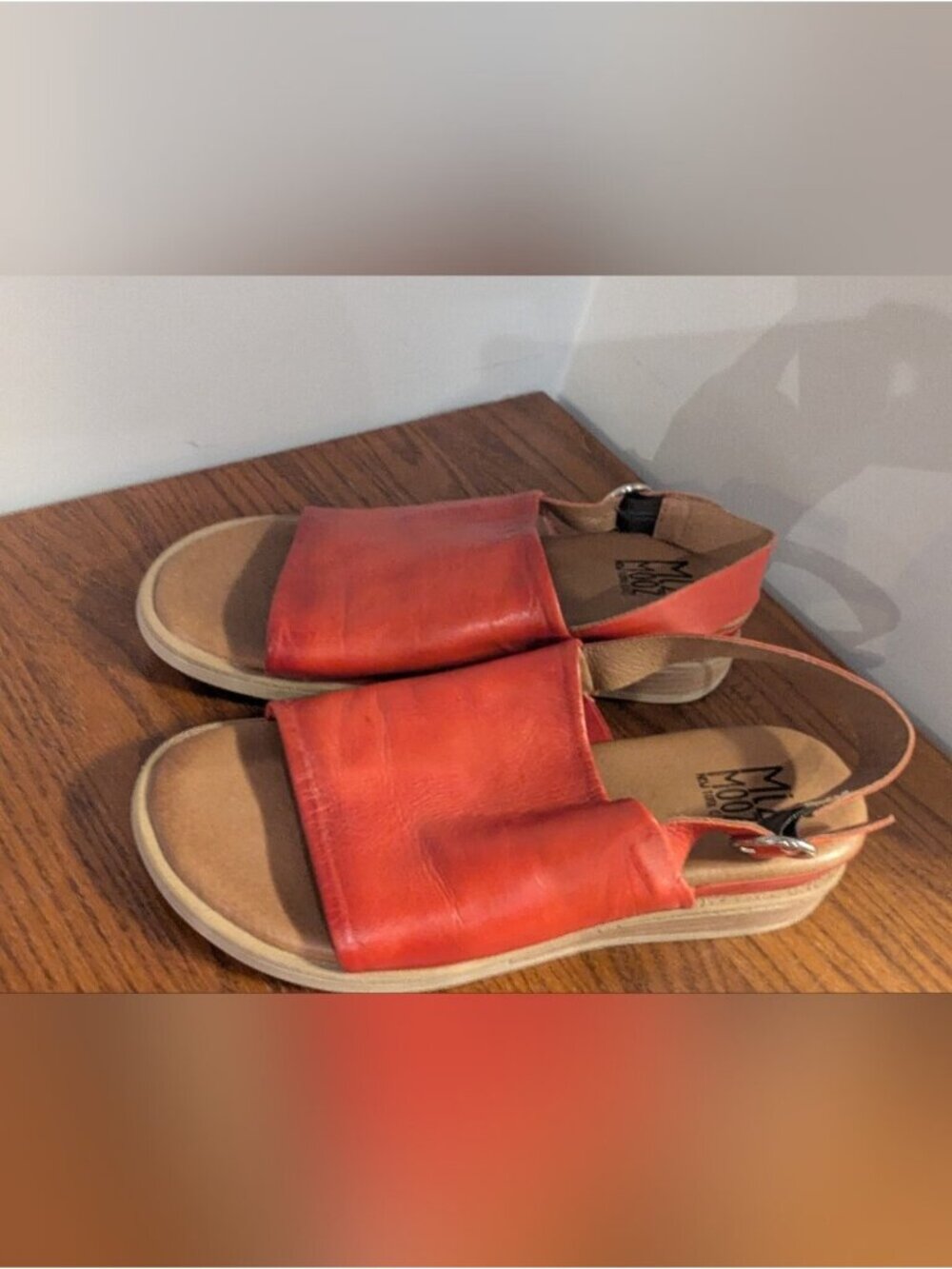 Miz Mooz Cornwall Womens Coral Leather Hook & Loop Strap Sandals Sz 38 US 7 - Picture 9 of 12
